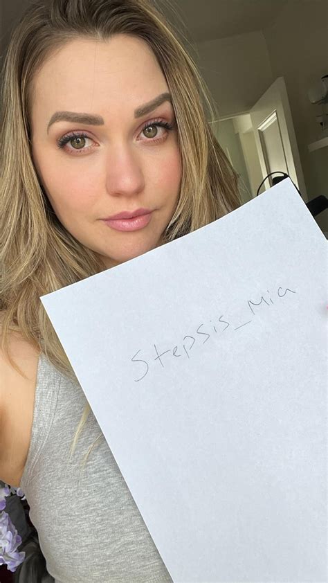 mia malkova onlyfans leak|Best of Mia ️ : r/MiaMalkova